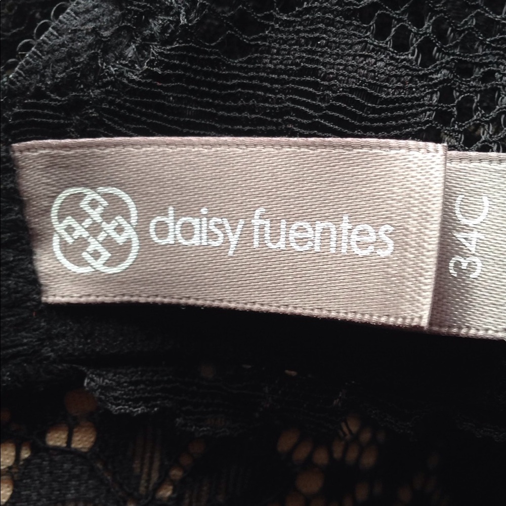 *NWOT* Daisy Fuentes Long Lace Lined Push Up Bra - Picture 3 of 4